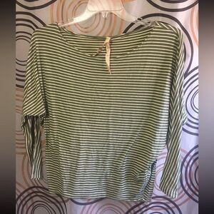 🔥5/$25 Lani Top Sz M (no size tag)